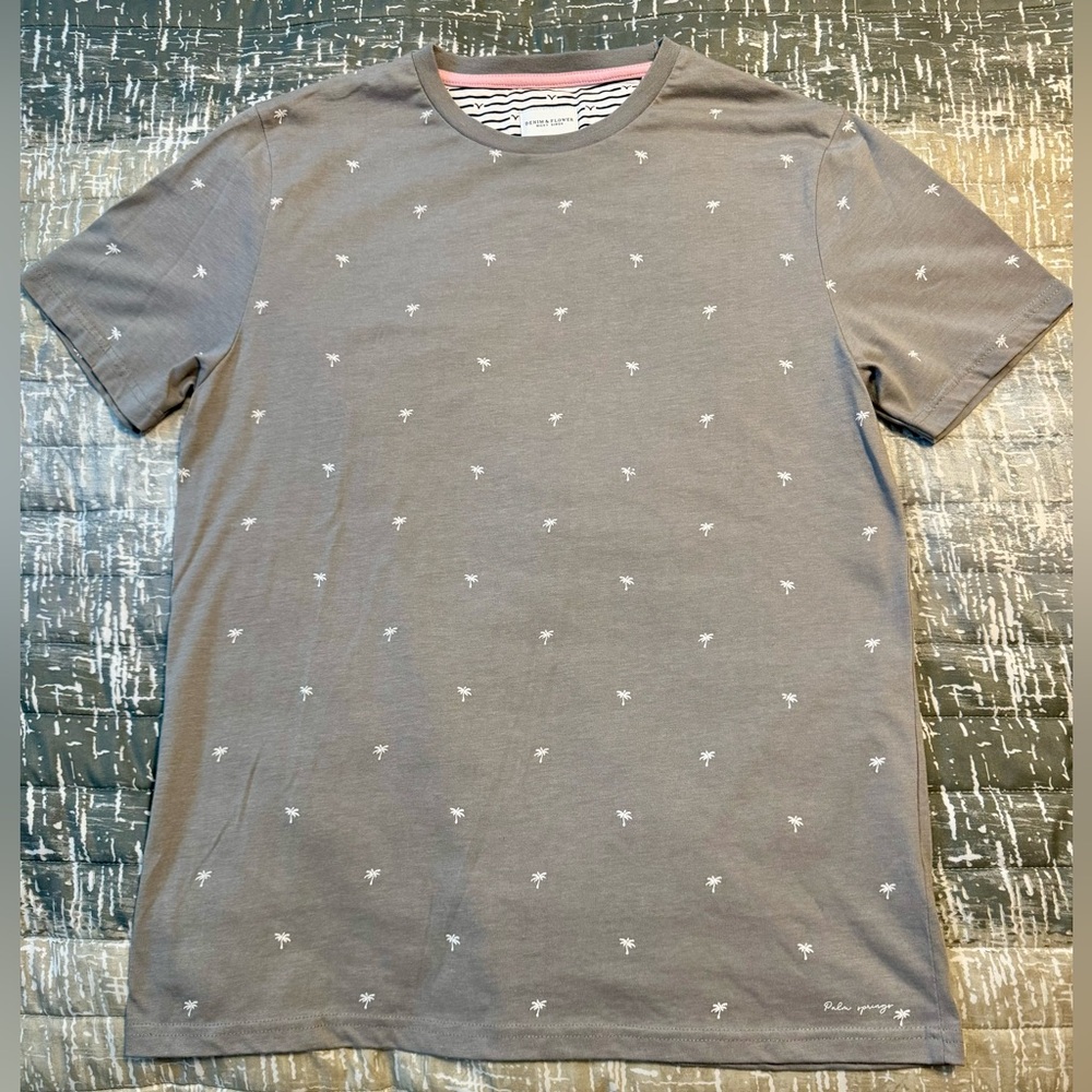 Denim & Flower - Women’s T-Shirt - Size L